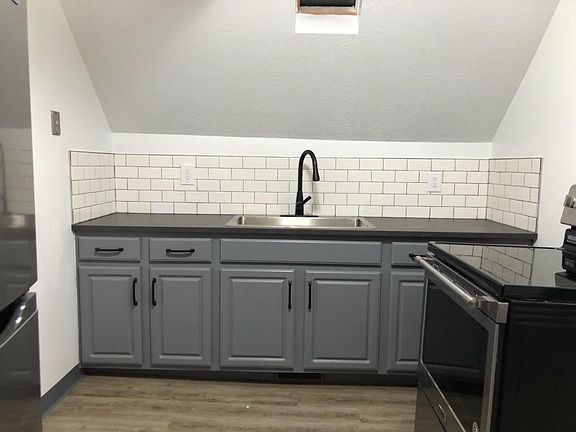 2nd image of 1299 W 115th St
