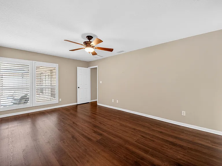 1886 Demetree Dr — Photo 12