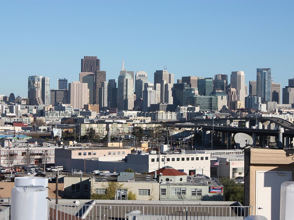 panoramic downtown view from shared roof deck