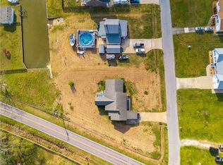 101 Canadian Goose Dr, Currituck, NC 27929