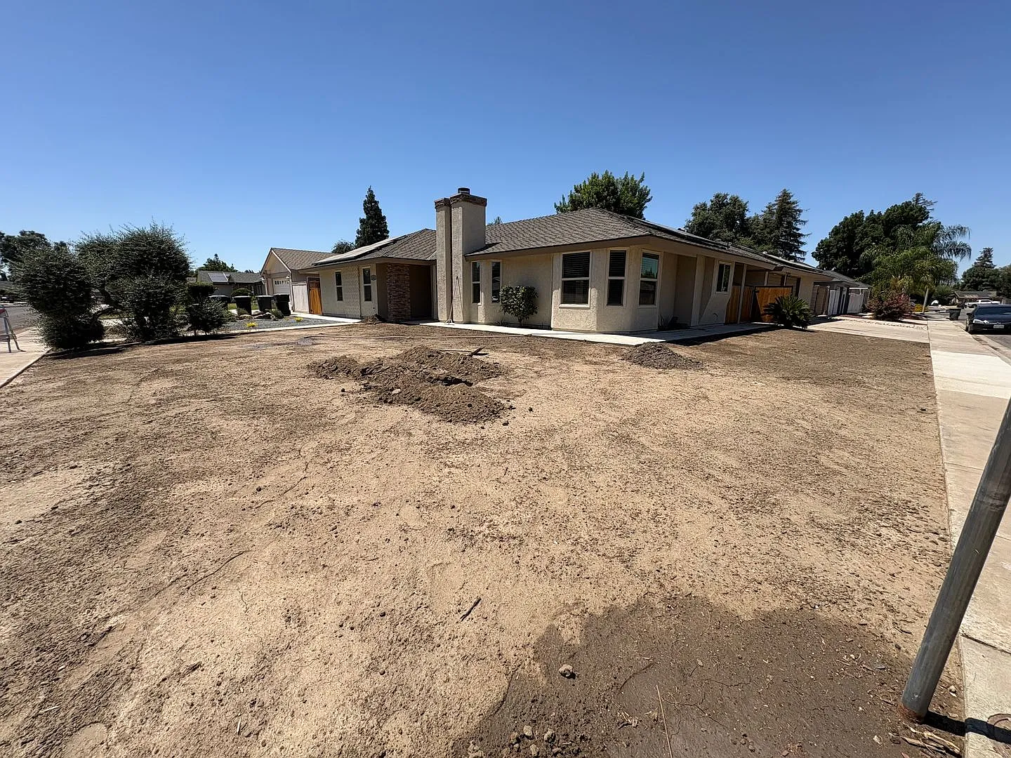 Updated SE Visalia Corner Lot Home Rent Ready! — Photo 4