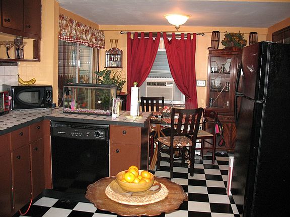 Eating area of kitchen
