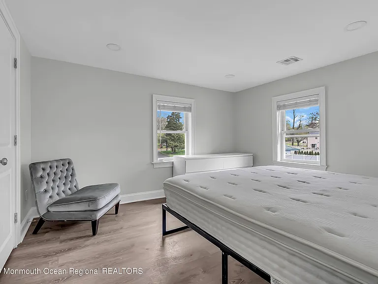 140 Idlewood Ave — Photo 15
