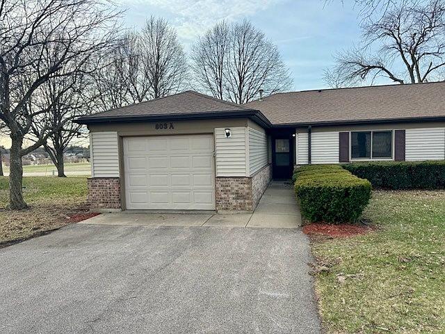 1st image of 803A Coventry Ln