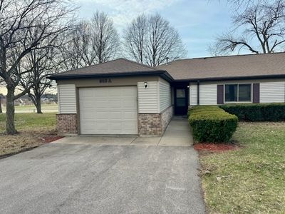 803A Coventry Ln, Sterling, IL, 61081