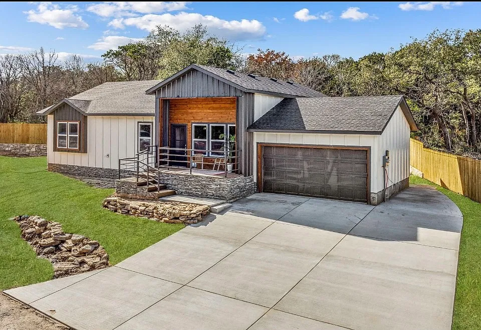 1008 Comanche Cove Dr