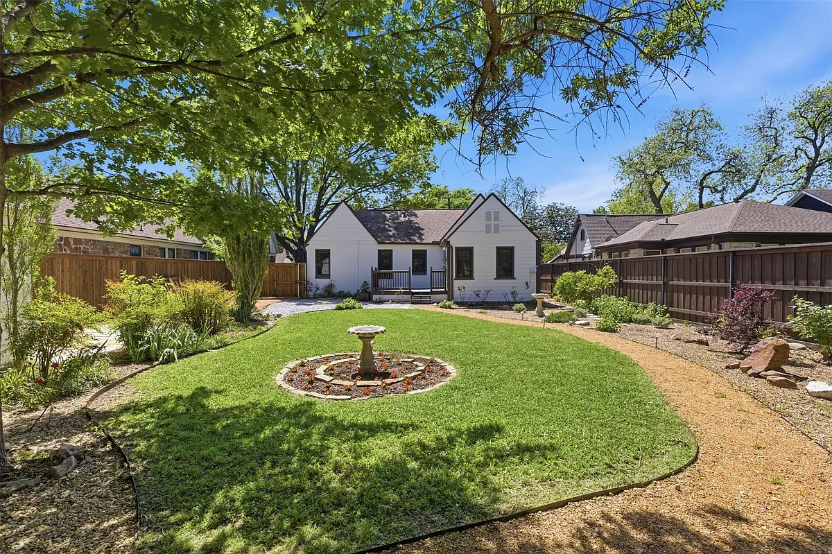 Building Photo - 5310 Bradford Dr