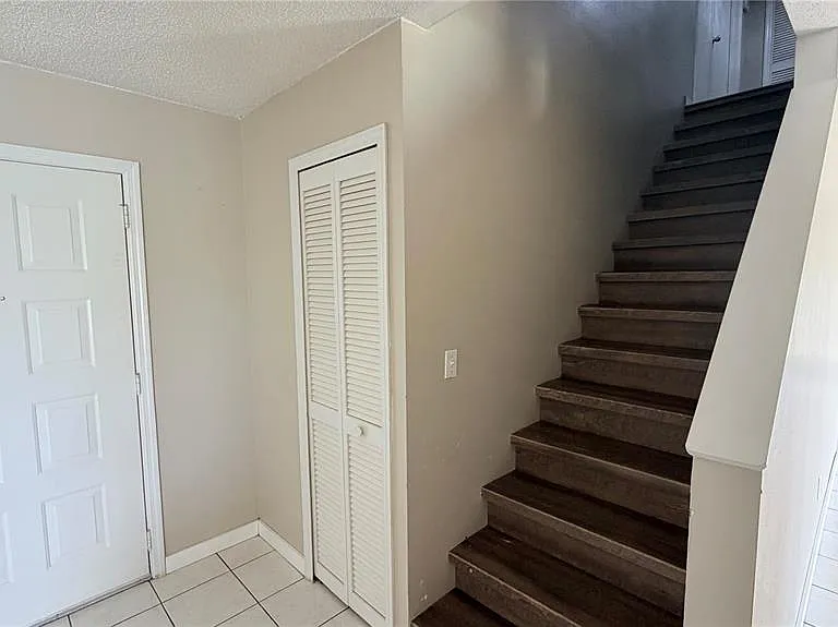 3113 Fairfield Dr — Photo 4