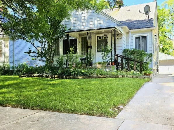 19791 Greenview Ave, Detroit, MI 48219