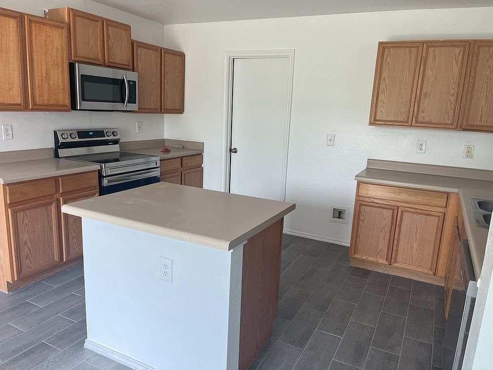 1st image of 637 San Augustine Blvd