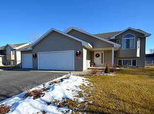 11465 Parkview Dr SE, Becker, MN 55308