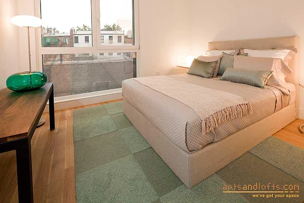 Rented by aptsandlofts.com | media 14