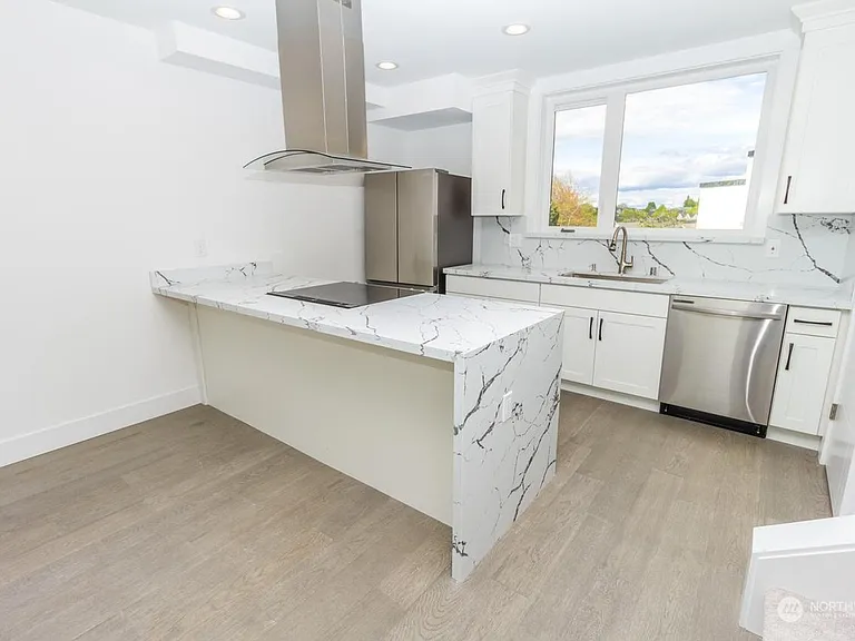 7100 Beacon Ave S #S7100 — Photo 7