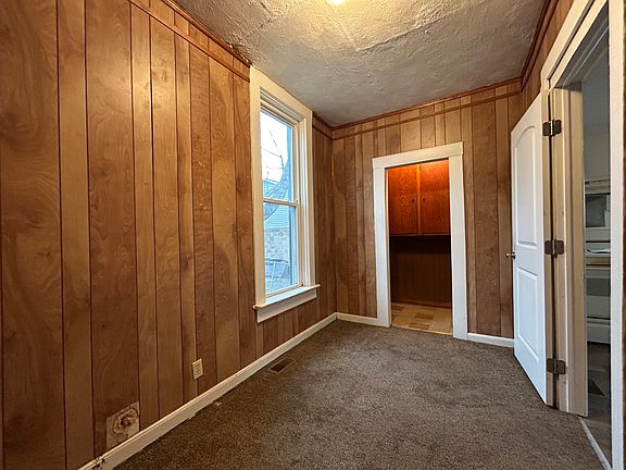 3rd image of 248 W 18th St #4