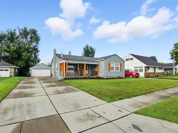 530 McIntire Dr, Fairborn, OH 45324