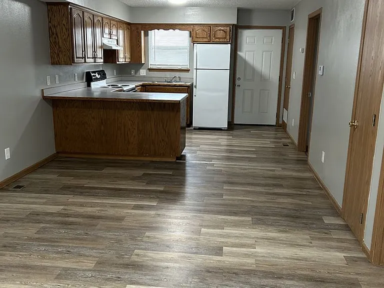 812 E Jackson St — Photo 2