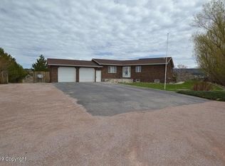 45 Crestline Dr, Newcastle, WY 82701