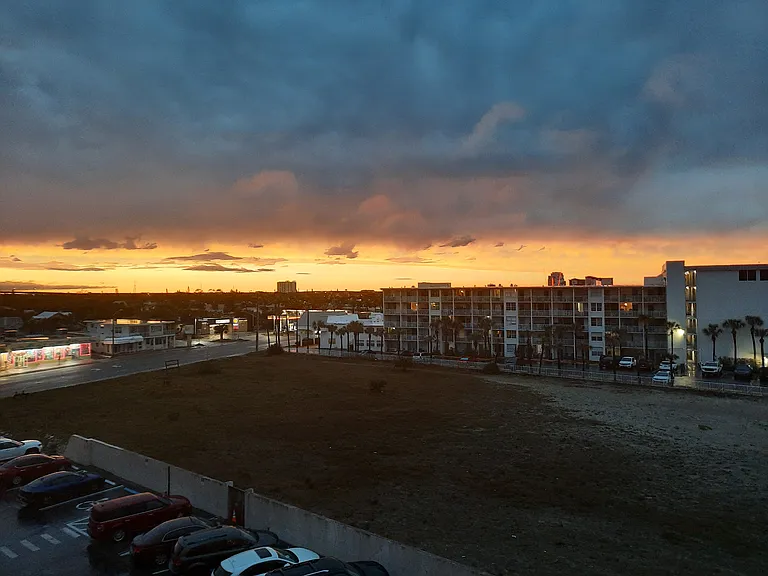 512 Phoenix Ave #8 — Photo 37