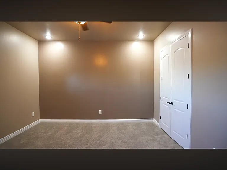 2420 Tierra Lejana Pl — Photo 40