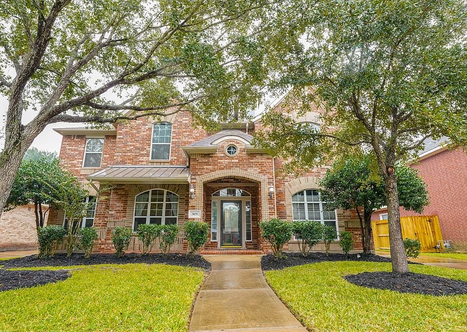 1st image of 3109 W Oaks Blvd