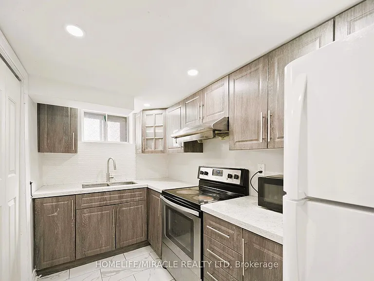 259 Tower Dr #1 — Photo 4
