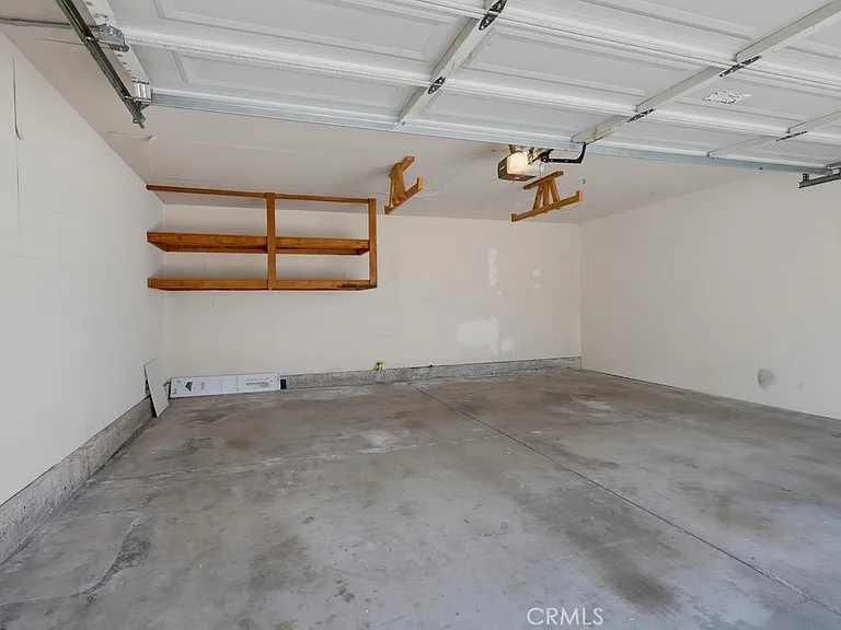 23411 Cambridge Rd — Photo 29