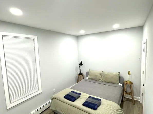 17 Troy Street image 14 of 16