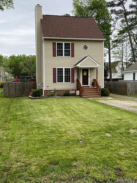 1st image of 624 E Magnolia Ave