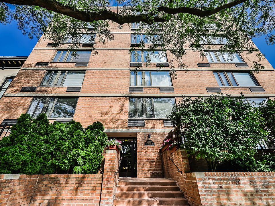 1st image of 2007 N Sedgwick St APT 604