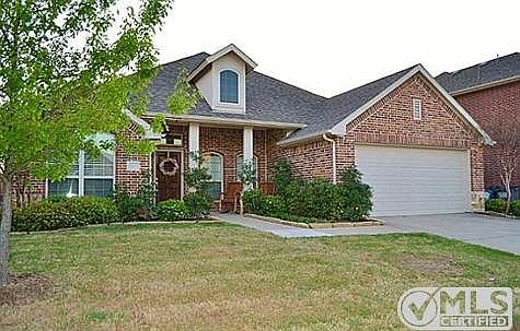 1st image of 2104 Fairway Woods Dr