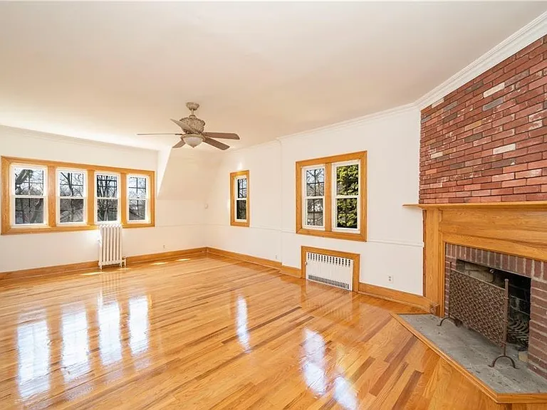 Darwood Pl — Photo 14