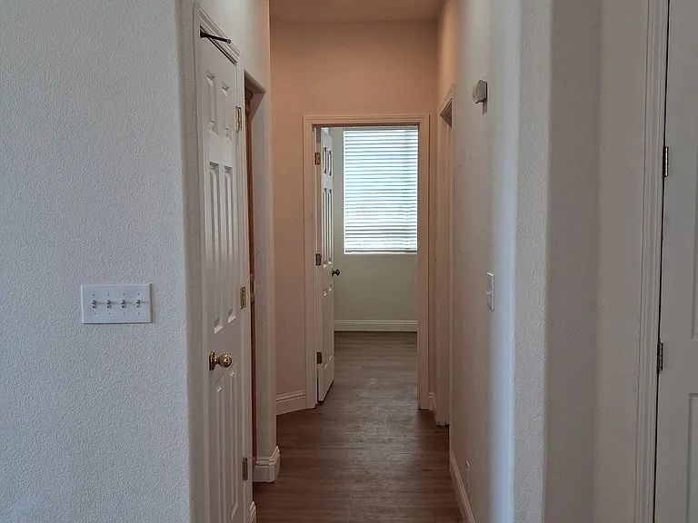 10117 Lambeau Ct — Photo 8