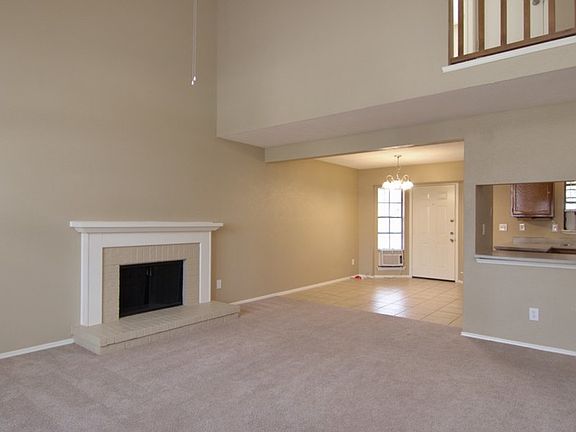 3rd image of 9516 Jennie Lee Ln