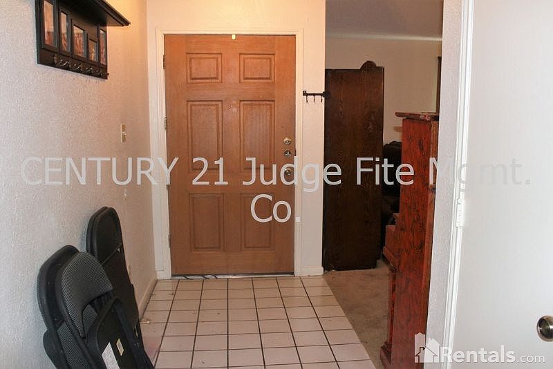 2nd image of 2458 Claremont Dr