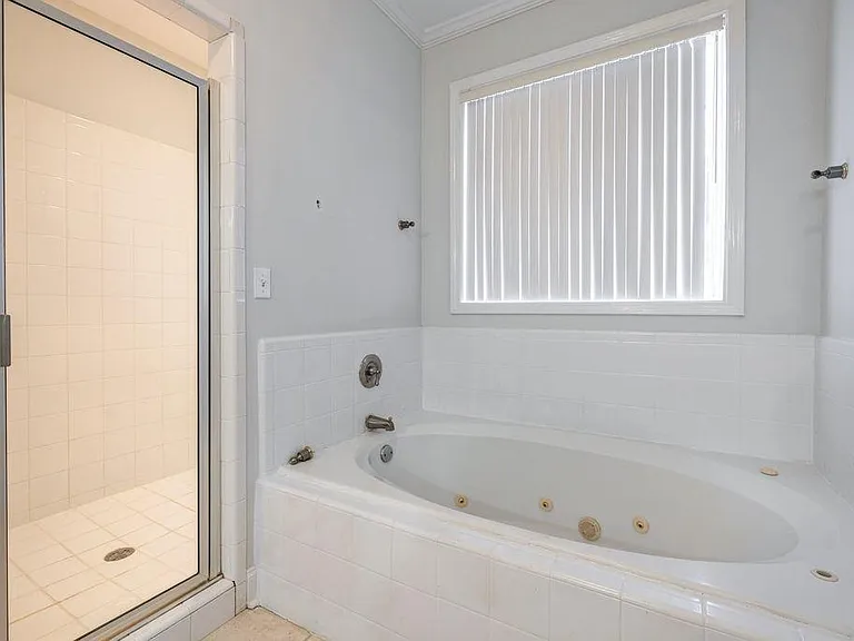 2310 Hosea L Williams Dr NE — Photo 17