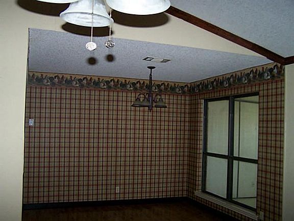 4th image of 6917 Loma Vista Dr