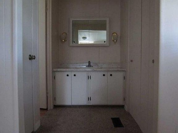 3rd image of 134 S Lake Dr