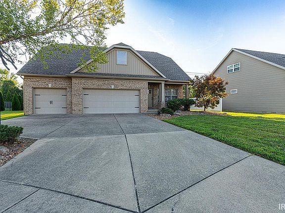 2nd image of 3749 Arbor Pointe Dr