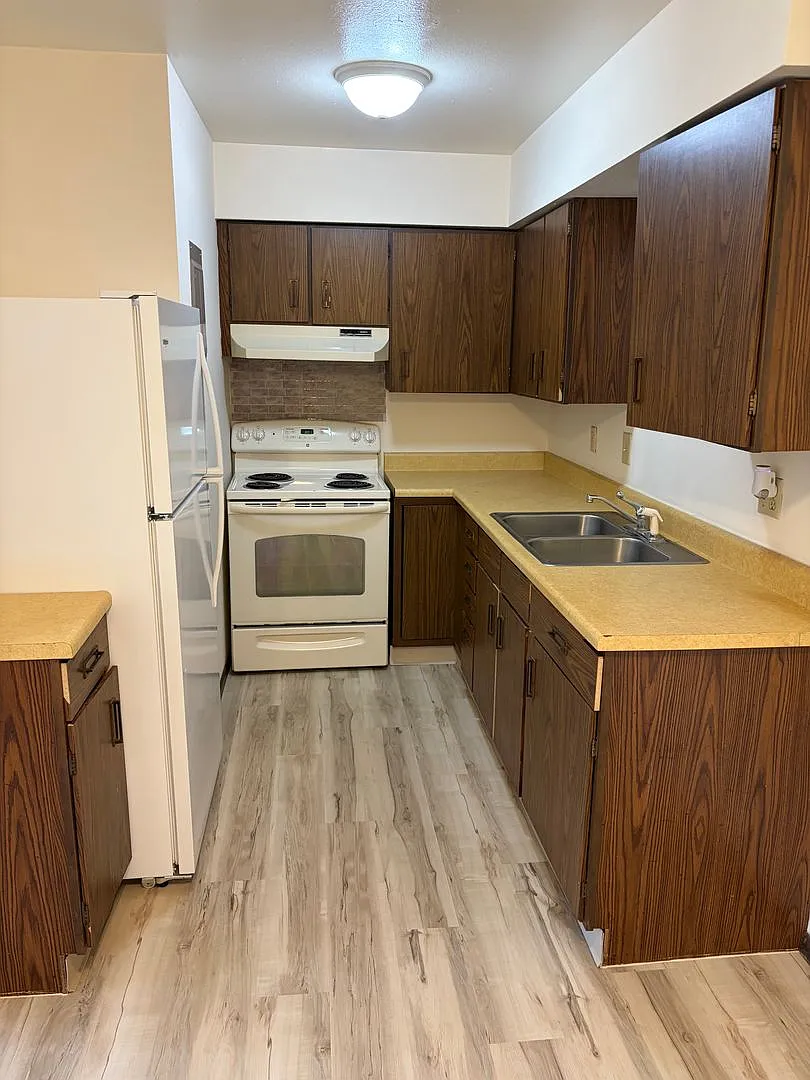 Oakfield Apts., LLC — Photo 3