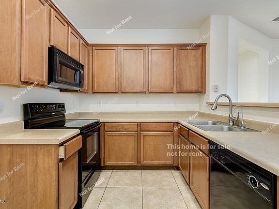 4th image of 2135 W Kristina Ave