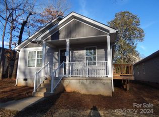 317 Salisbury Rd, Statesville, NC 28677