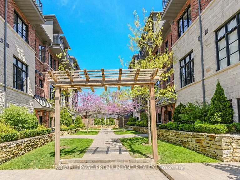 33 Salvador Allende Ct — Photo 2