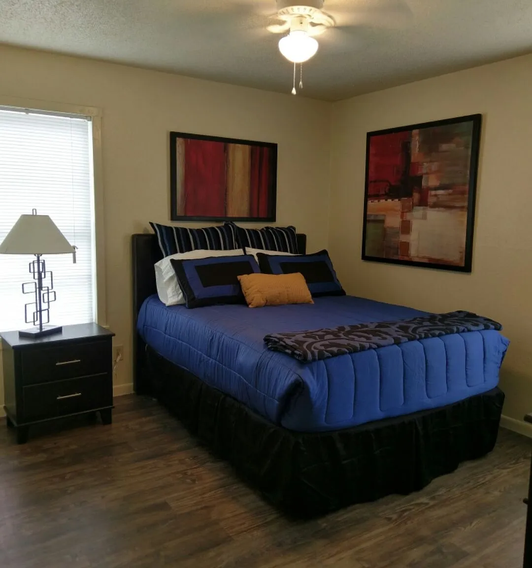 Colony Apartments — Photo 3