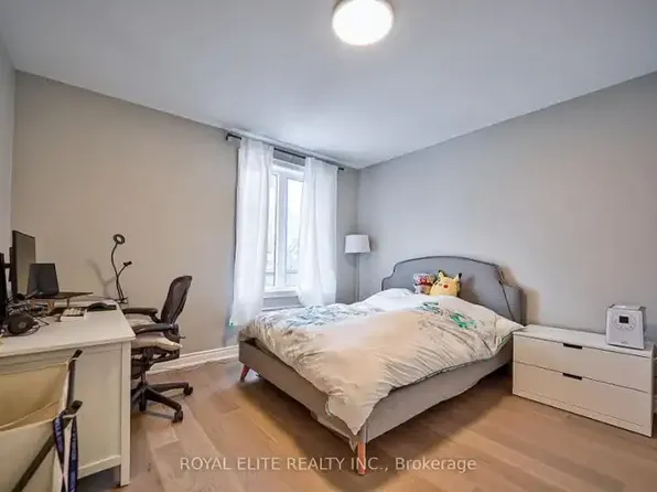 51 McGee St Unit 3, Toronto, ON M4M 2L1