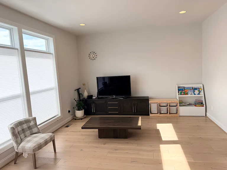 4571 Tanoak Way — Photo 1