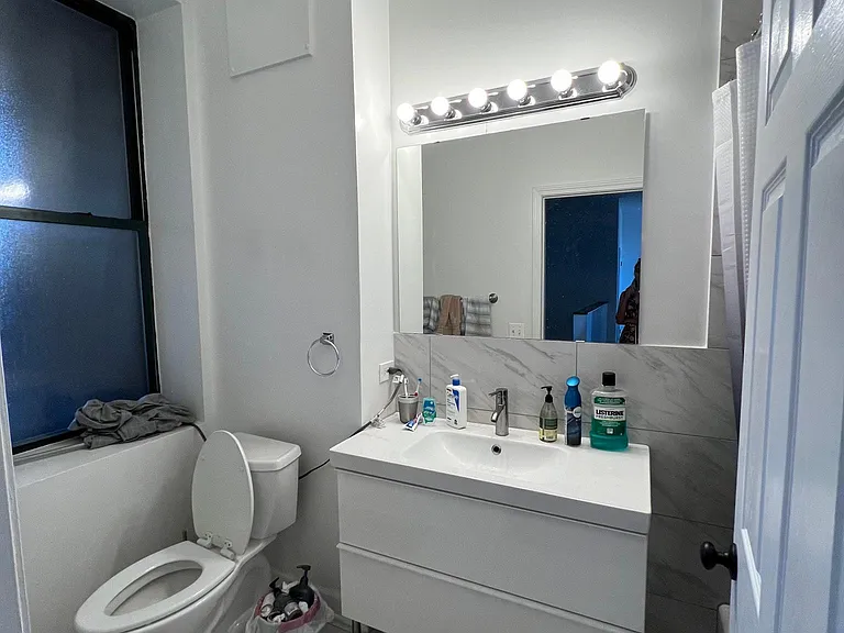948 N Orleans St #303 — Photo 10
