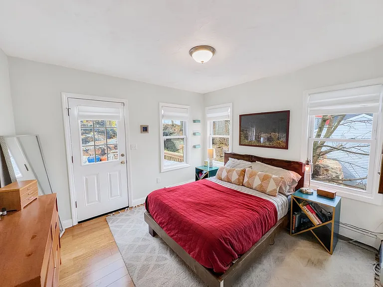 11 Vestry St #B — Photo 12