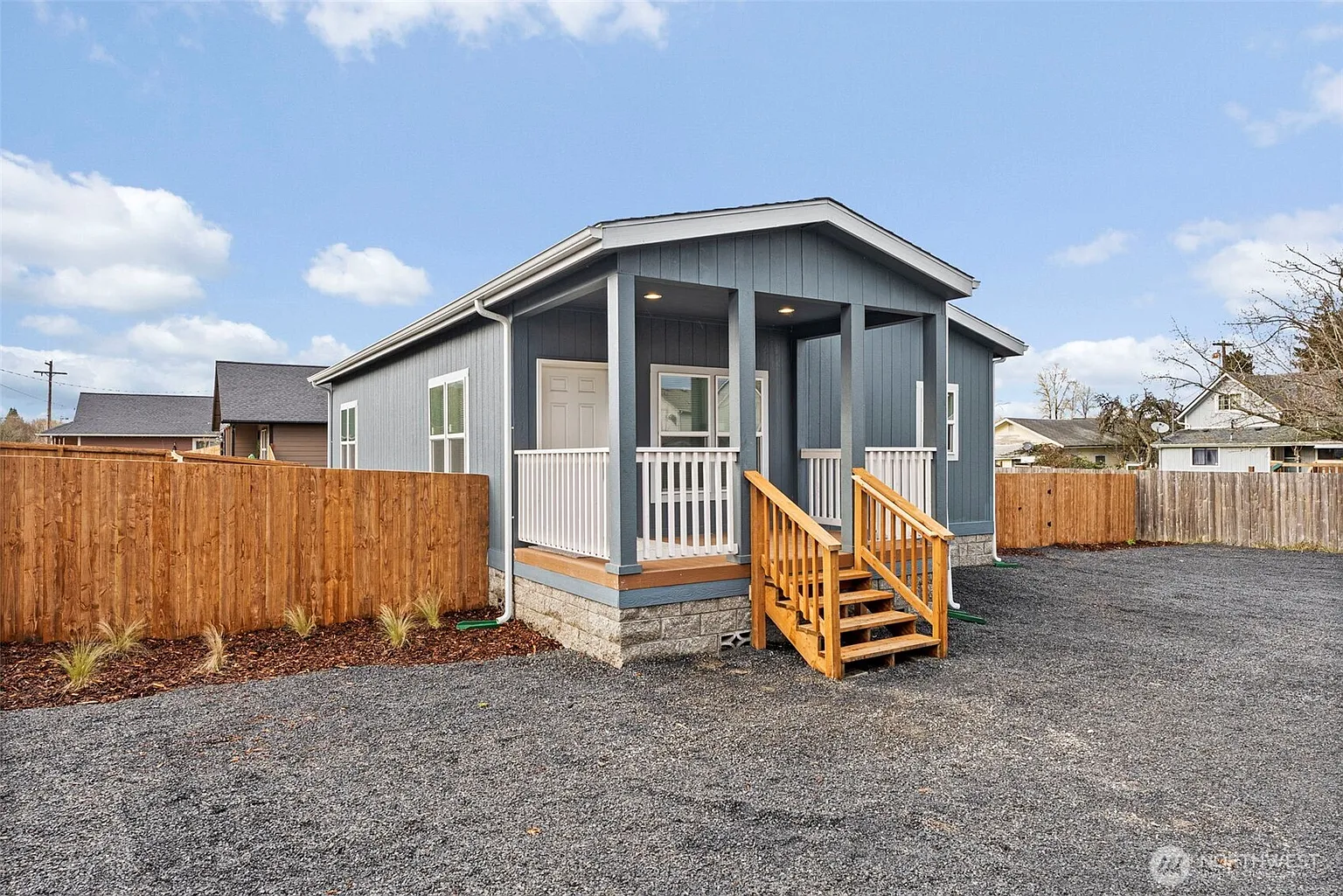 1257 SW Elzina Street photo 1