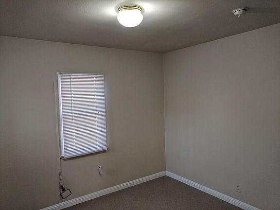 5th image of 1040 W 105th St #1038.5
