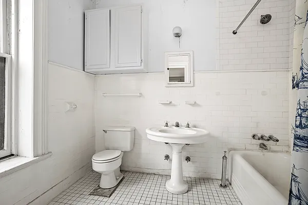 Rented by Douglas Elliman | media 23